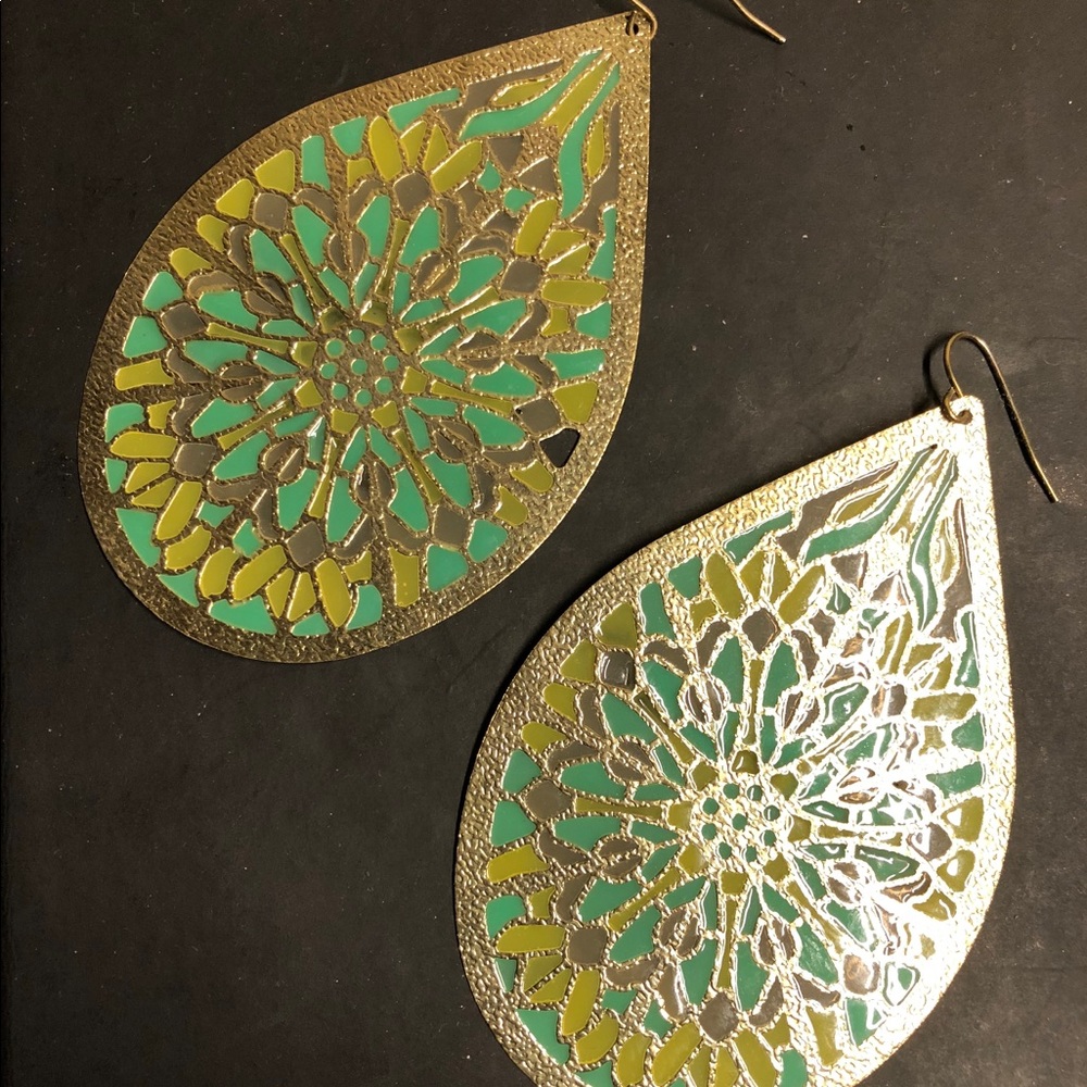 Earings